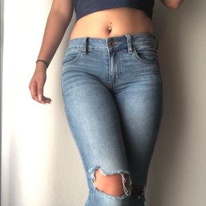 Light wash American Eagle jeans